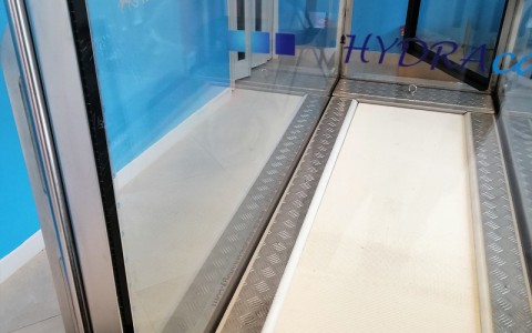 Hydracare Jogging UNDER WATER TREADMILL FOR DOG